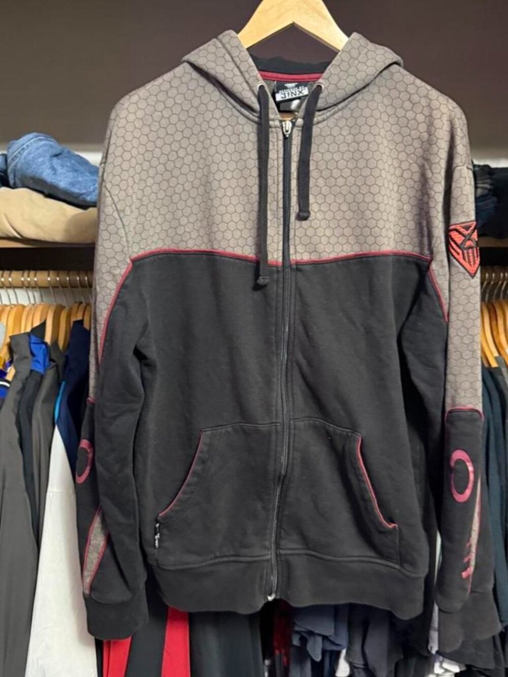 JINX Men’s Full Zip Hooded Hoodie w/ Pockets Gray Black Red Graphic Print M/L